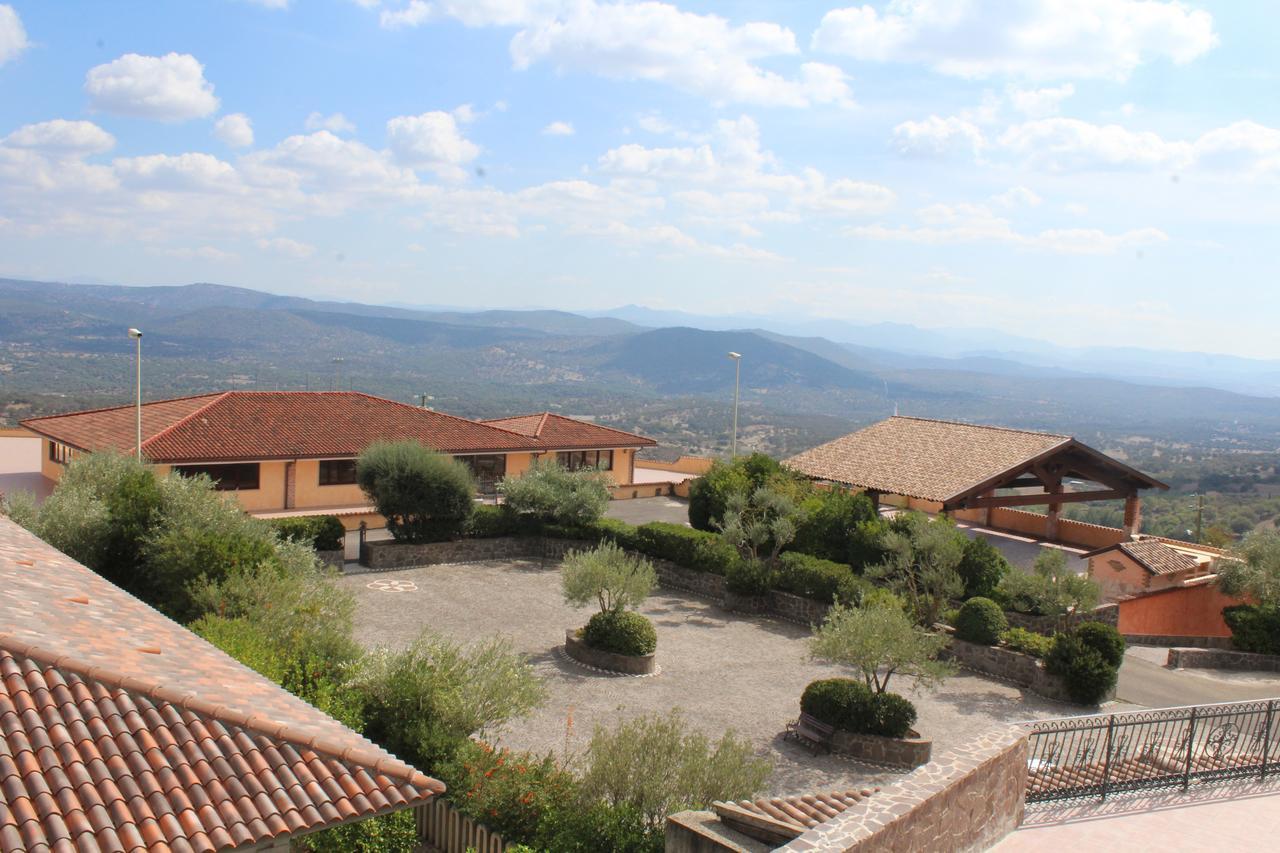 Le Tre Rose Otel Bono  Dış mekan fotoğraf