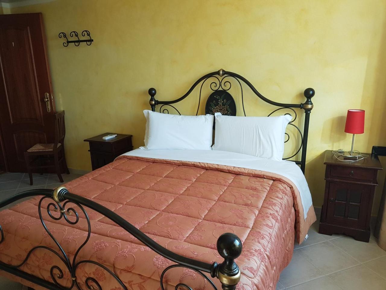 Le Tre Rose Otel Bono  Dış mekan fotoğraf