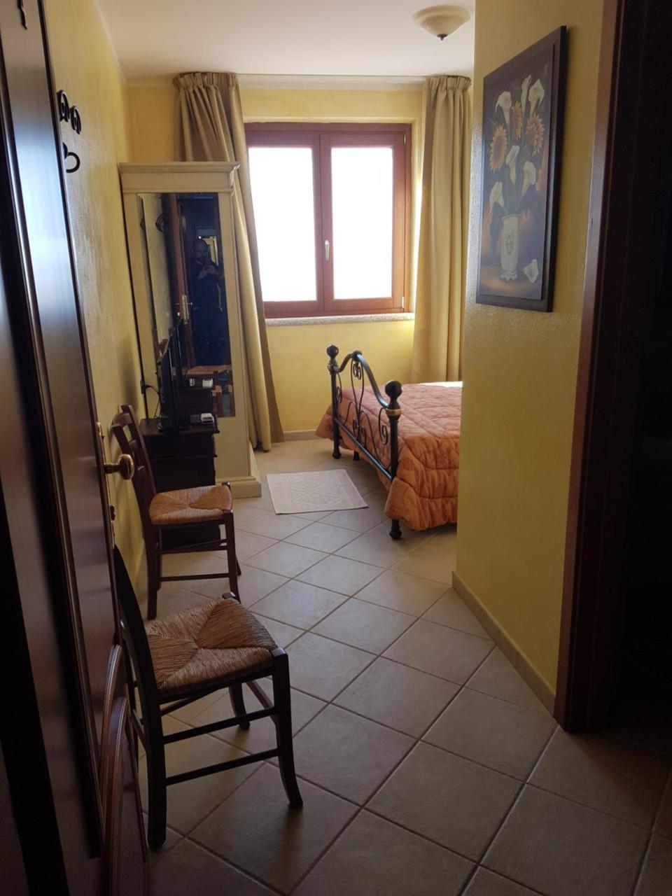 Le Tre Rose Otel Bono  Oda fotoğraf